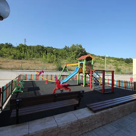 Menada Sunset * Kosharitsa