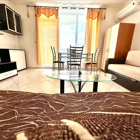Διαμέρισμα Menada Sunset Kosharitsa