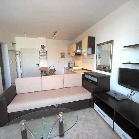 Menada Sunset * Kosharitsa