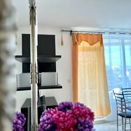 Menada Sunset * Kosharitsa