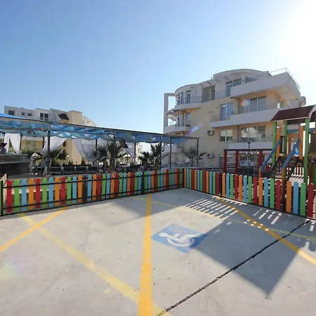 Menada Sunset Lägenhet Kosharitsa