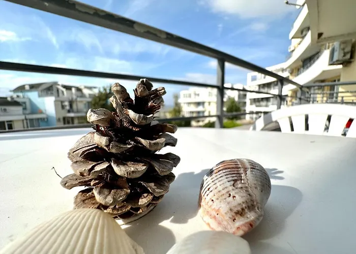 Menada Sunset Kosharitsa