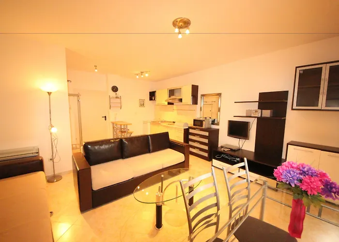 Menada Sunset Daire *